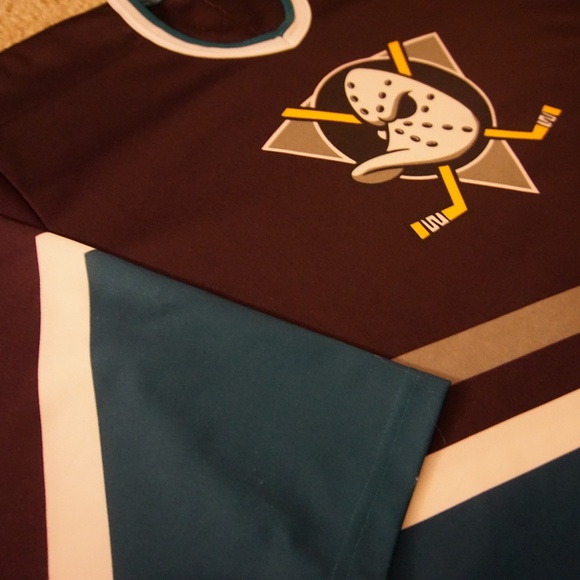 Vintage NHL Mighty Ducks Hockey Jersey CCM L - Picture 2 of 4